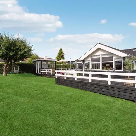 Bakkehuset Tatil Evi *
